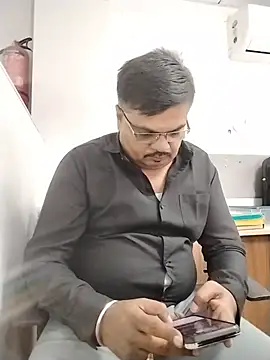 Desi_Gujju_Boy Шоу с уебкамера