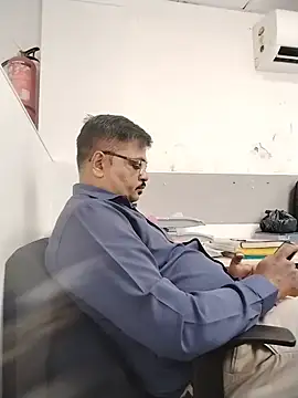 Desi_Gujju_BoyのライブXXXチャット