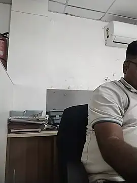 Show modela Desi_Gujju_Boy na web-kameri