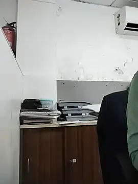 Pertunjukan Kamera Web Desi_Gujju_Boy