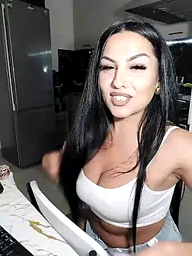 hot-babygirl Show in webcam