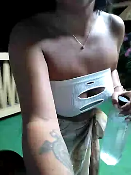 Вебкам-шоу hot-babygirl