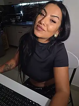 hot-babygirl Adlı Modelin Web Kamerası Şovu