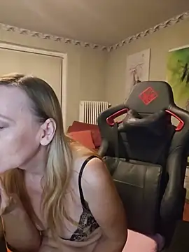 Živý XXX chat HotLana69