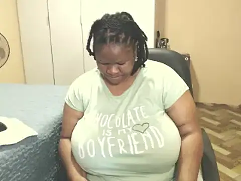 sweetnoziexx's Live Chat Room