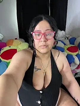 MsConejitaa Show in webcam