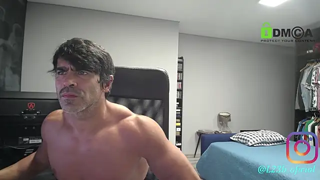 latinoo23bom Шоу с уебкамера