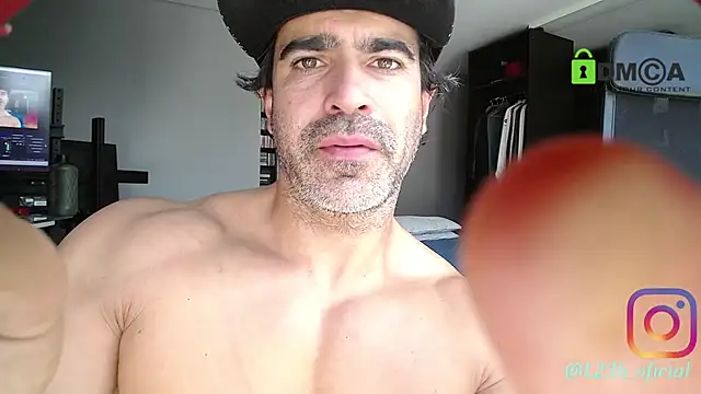Show de latinoo23bom na webcam