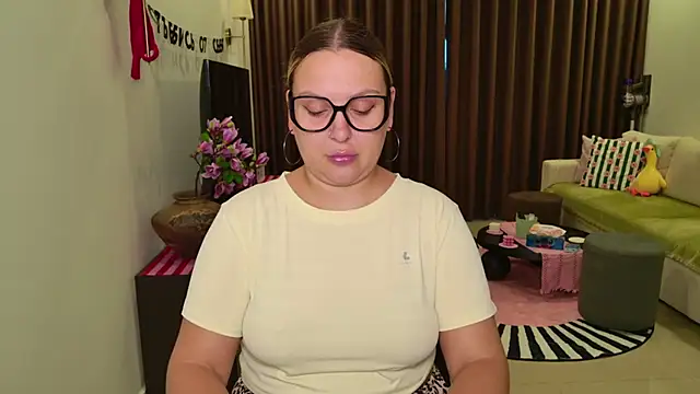 Sandra_Eva Chat XXX in diretta