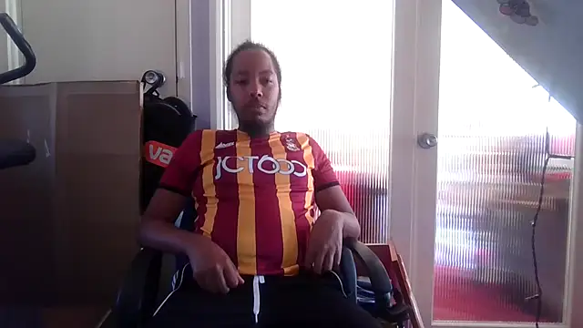 HarryVineTheSub: διαδικτυακό σόου στην κάμερα
