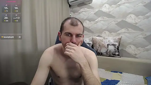 SerzhKorol1 Show in webcam