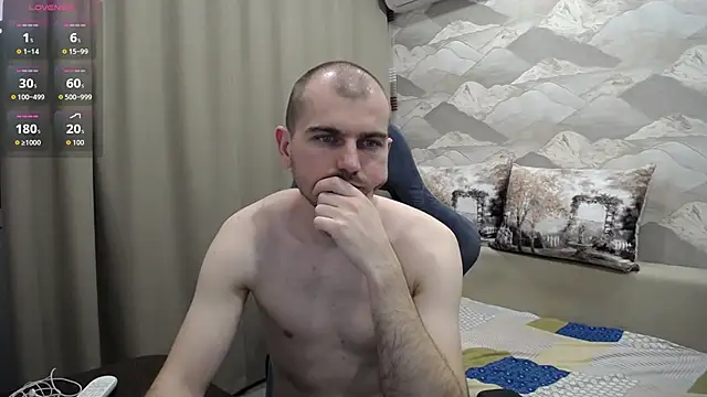 SerzhKorol1's Webcam Show
