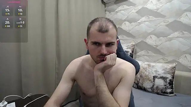 SerzhKorol1's Webcam Show
