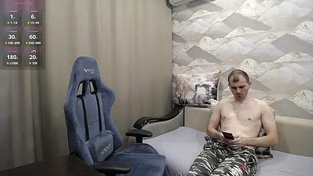 Show modela SerzhKorol1 na web-kameri