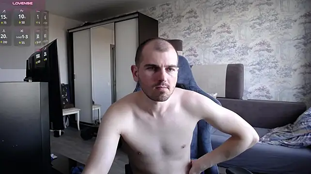 SerzhKorol1 webcam show