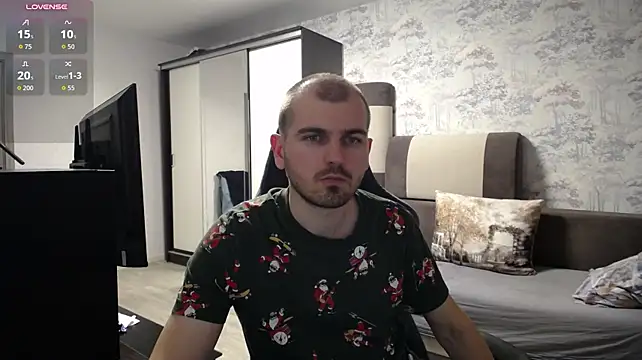SerzhKorol1's Webcam Show