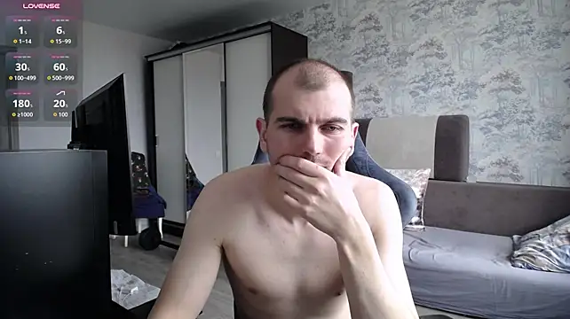 SerzhKorol1n Webbikameraesitys