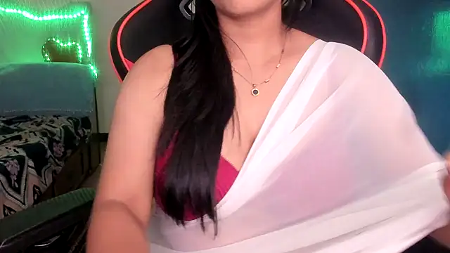 Indian_tickly লাইভ XXX চ্যাট