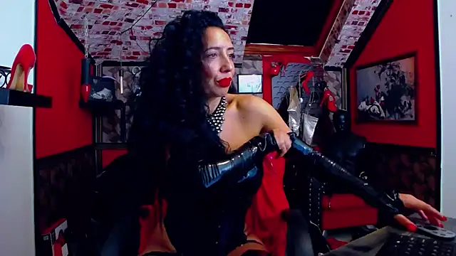 הופעת וובקאם של DommeBellatrix