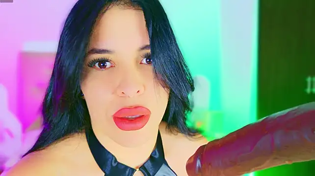 Chat XXX en directo de CharlootteEvans