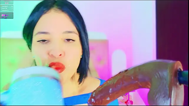 CharlootteEvans' Webcam Show