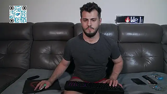 Živý XXX chat CrazyDom1