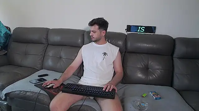 CrazyDom1 webkamerás műsora