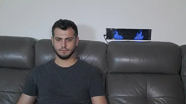 CrazyDom1 Webcam show