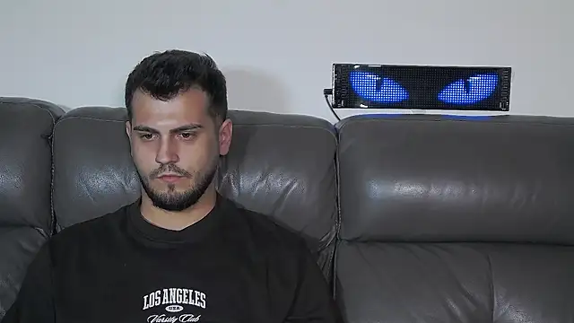 دردشة CrazyDom1 الجنسية المباشرة
