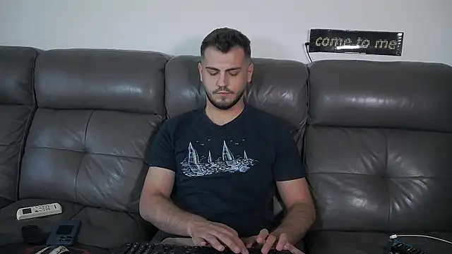 CrazyDom1 Webcam show