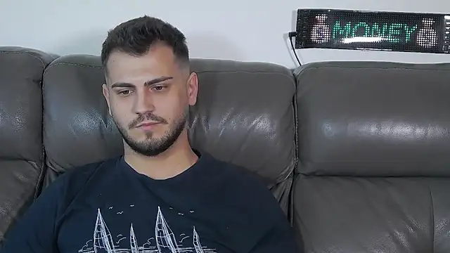 CrazyDom1 Webcam show