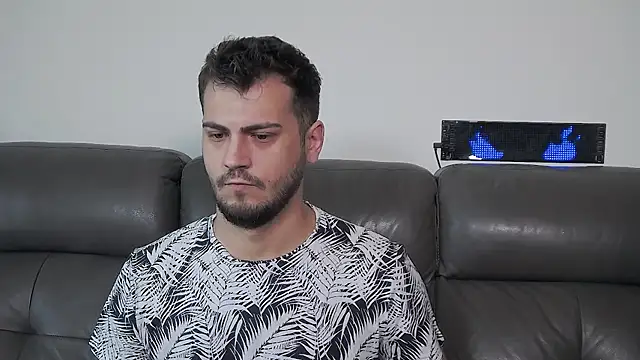CrazyDom1 Webcam show