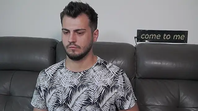 CrazyDom1 Webcam show