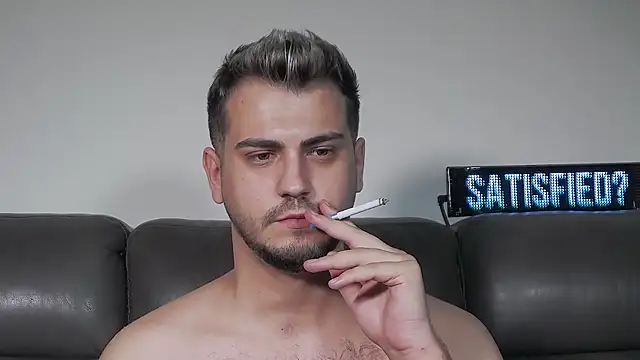 Show modela CrazyDom1 na web-kameri