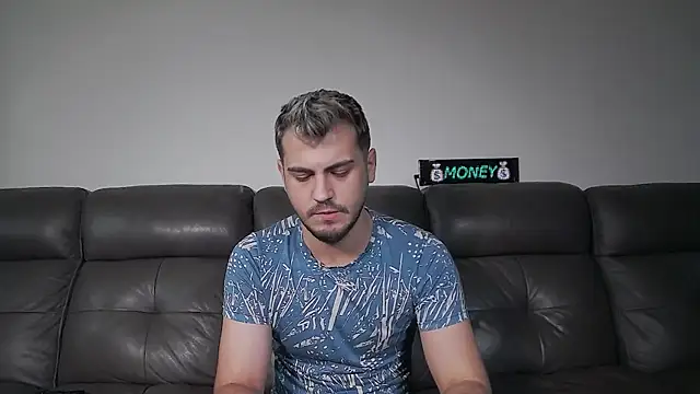 CrazyDom1 Webcam show