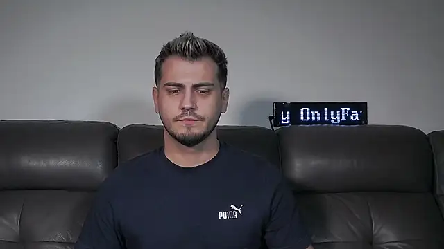 CrazyDom1's Webcam Show
