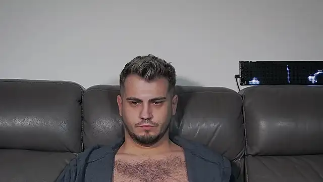 CrazyDom1 Webcam show