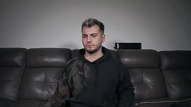 CrazyDom1 Webcam Show