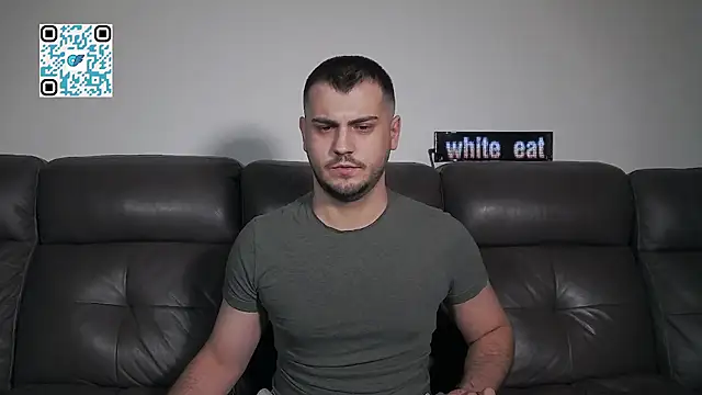CrazyDom1 Show Webcam