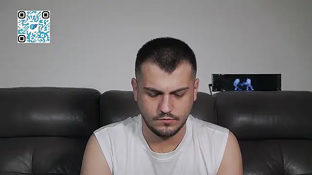 CrazyDom1 Webcam show