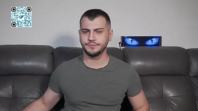 CrazyDom1 Webcamshow