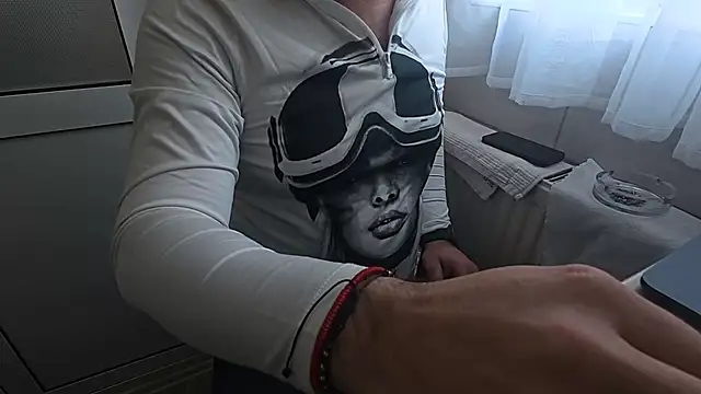 TARKAN1 Adlı Modelin Web Kamerası Şovu