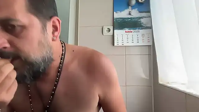 הופעת וובקאם של TARKAN1