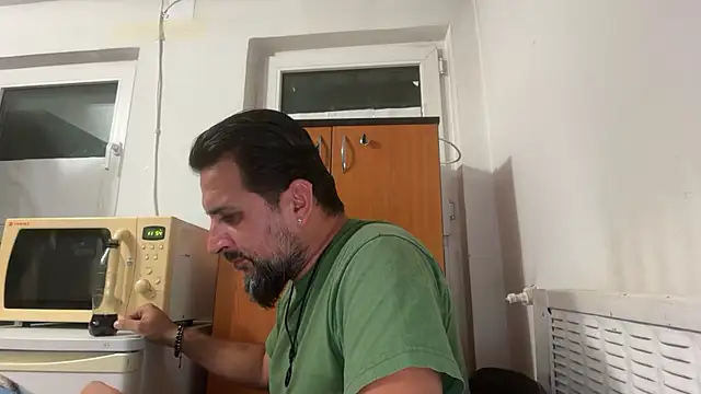 הופעת וובקאם של TARKAN1