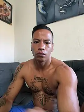 steel_95 Chat XXX in diretta