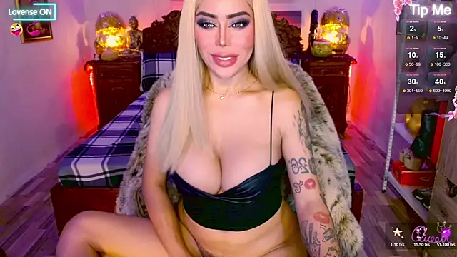 Show de _QueenGoddess_ na webcam