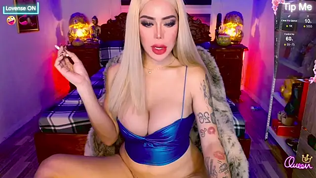 _QueenGoddess_'s Webcam Show
