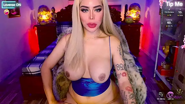 _QueenGoddess_: διαδικτυακό σόου στην κάμερα