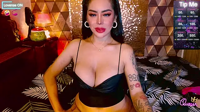 Pokazy przed kamerką – _QueenGoddess_