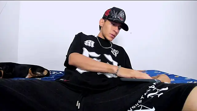 Samuel_Suarez's Live XXX Chat